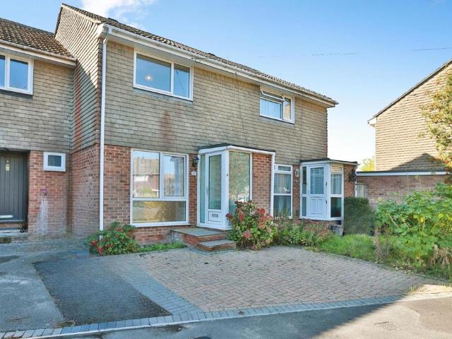 House for sale in Burton and Winkton, Burton