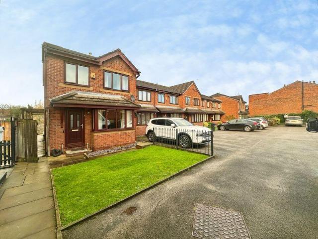 House for sale in Prestolee, Lee Bank