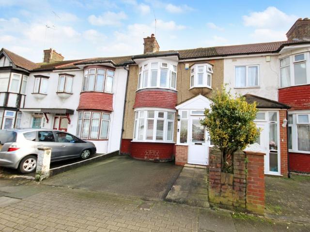 House for sale in Alperton, Greater London