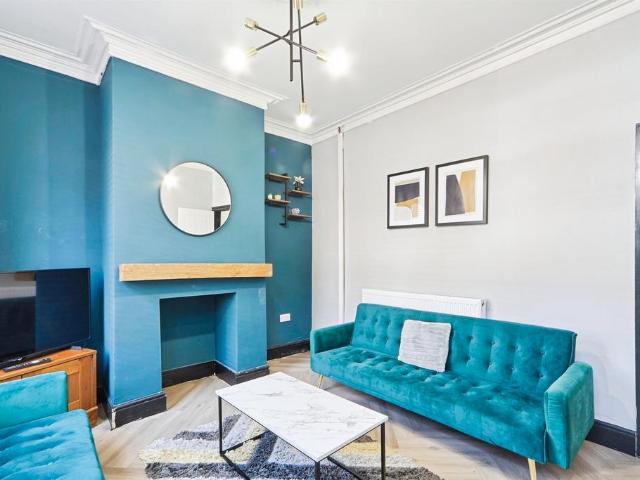 House for sale in Chapel Allerton, West Yorkshire