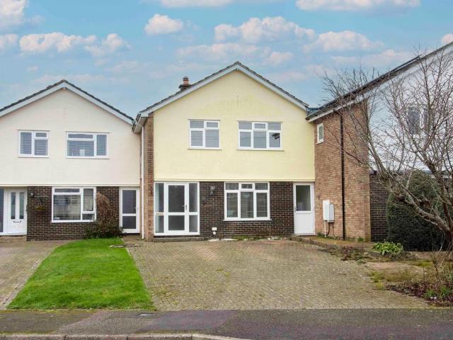 House for sale in Batchworth, Hertfordshire