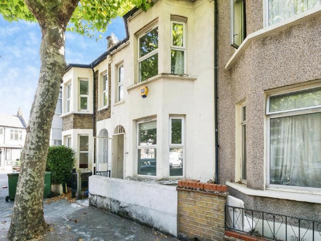 House for sale in Upton Park, Greater London