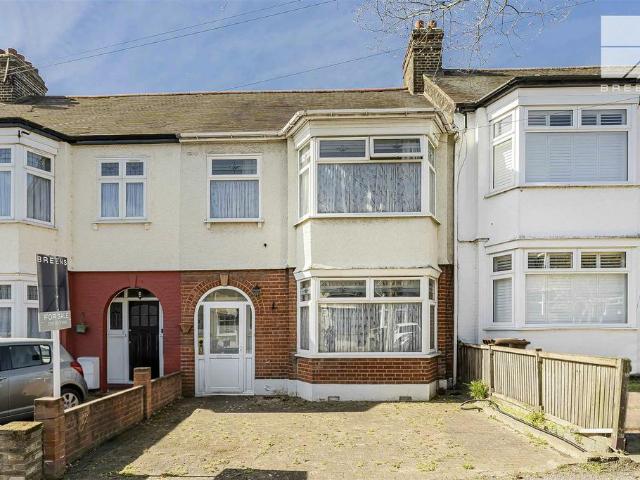 House for sale in Highams Park, Greater London