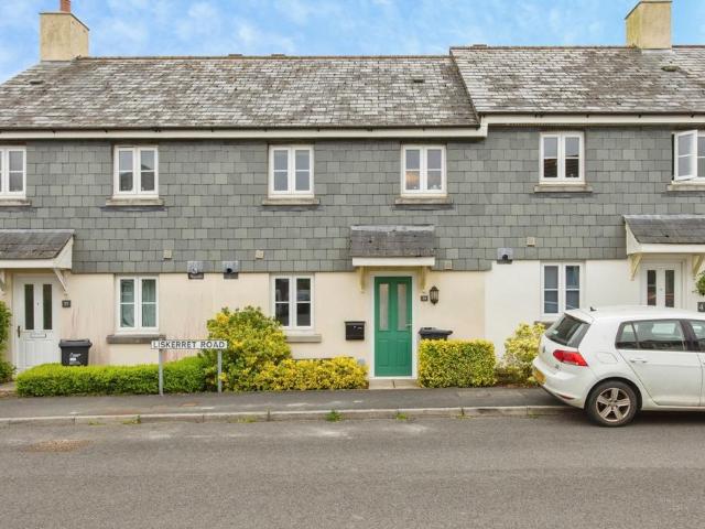 House for sale in Lamellion, Cornwall