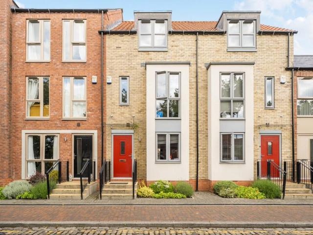 House for sale in Old Town, Hull