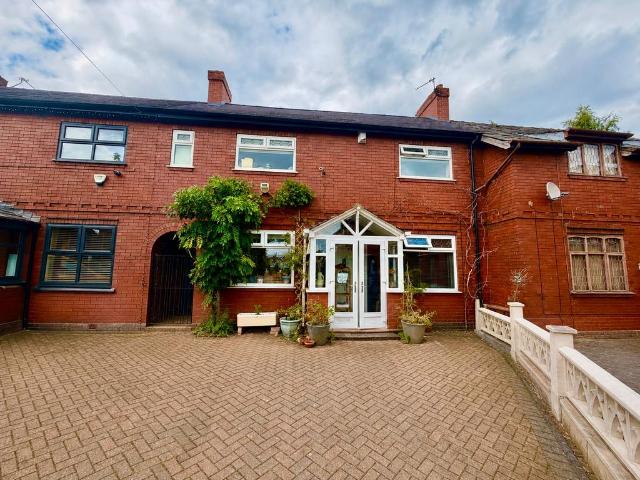 House for sale in Mile End, Hazel Grove