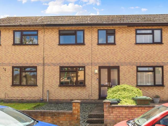 House for sale in Kingswood