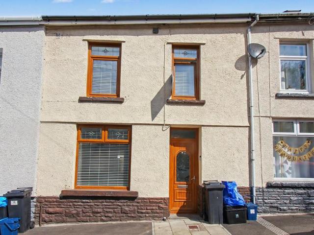 House for sale in Bedlinog, Trelewis