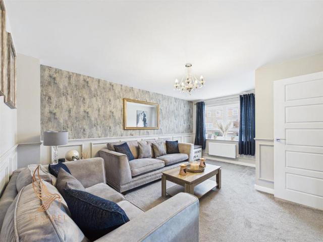 House for sale in Pontefract, West Yorkshire