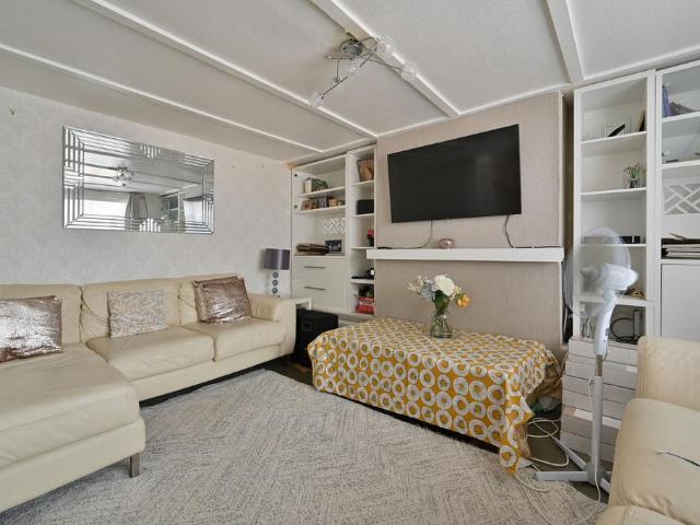 House for sale in Holywell Estate, North Watford