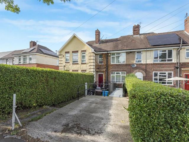 House for sale in Sheffield Lane Top, Sheffield