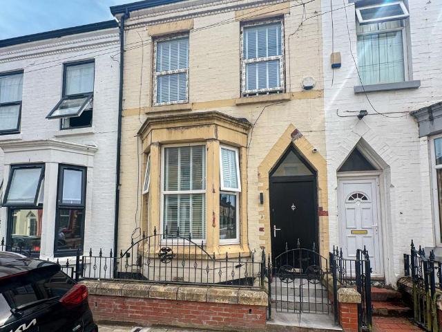 House for sale in Kensington, Calderstones