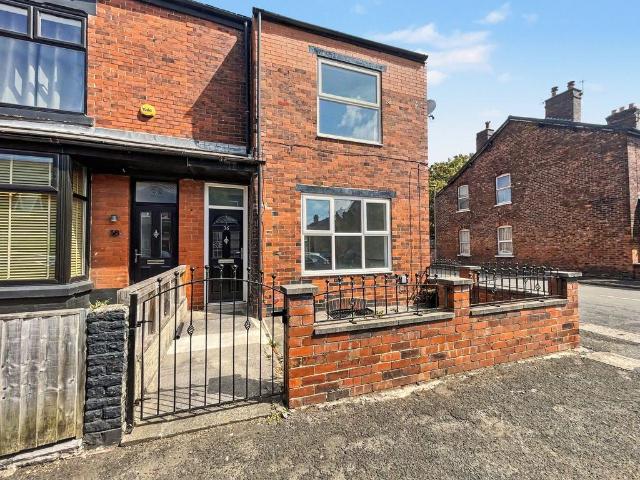 House for sale in Heaton Park, Bury