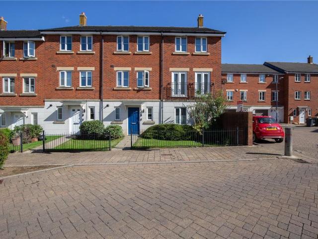 House for sale in Feckenham, City Of Bristol