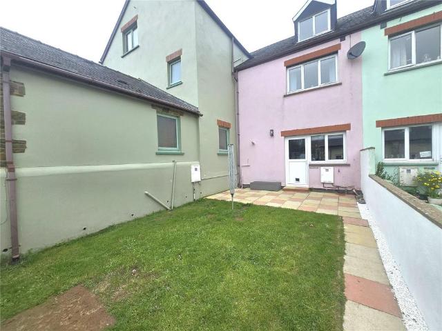 House for sale in Hundleton, Wales