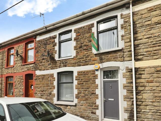 House for sale in Tonyrefail, Coedely