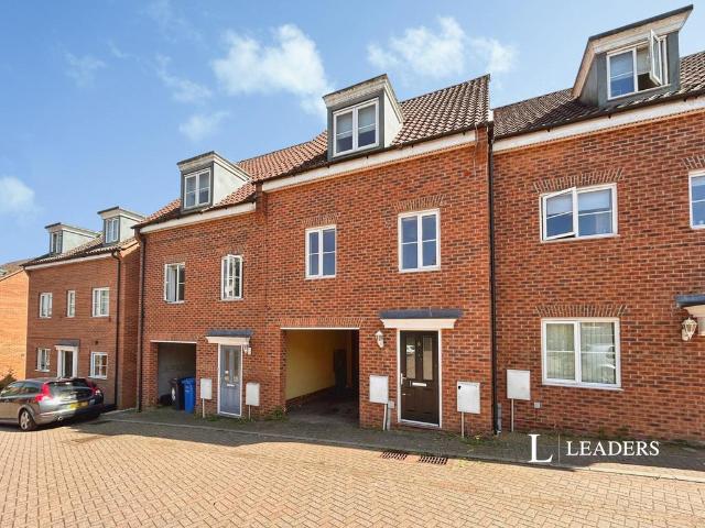 House for sale in New Catton, East Bank