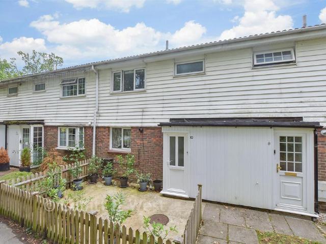 House for sale in Bewbush, Crawley