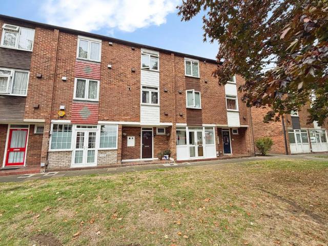 House for sale in London Borough of Bexley, Greater London