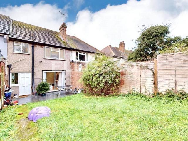 House for sale in London Borough of Ealing, Greater London