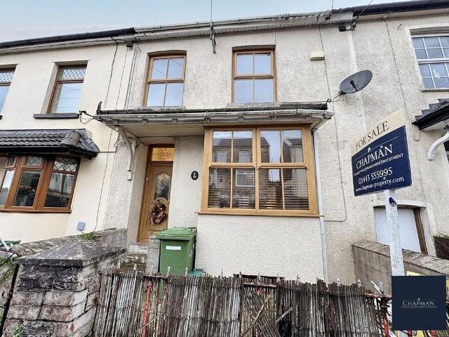 House for sale in Tonyrefail, Coedely