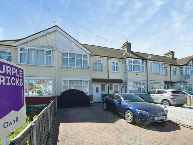 House for sale in Barkingside, Greater London