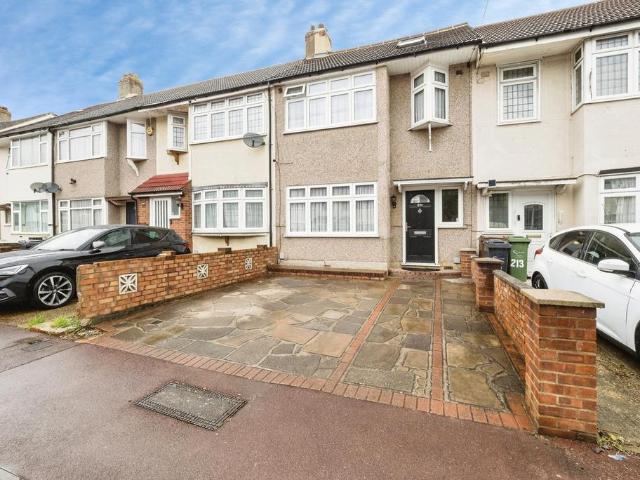 House for sale in London Borough of Barking and Dagenham, Greater London
