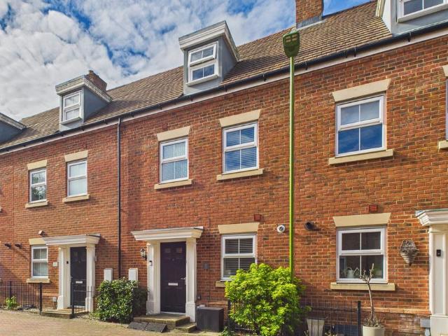 House for sale in Pouchen End, Hertfordshire