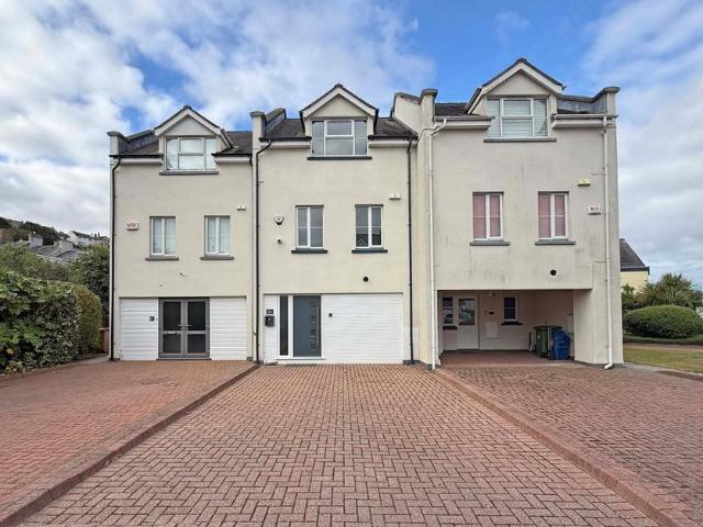 House for sale in Y Felinheli, Wales