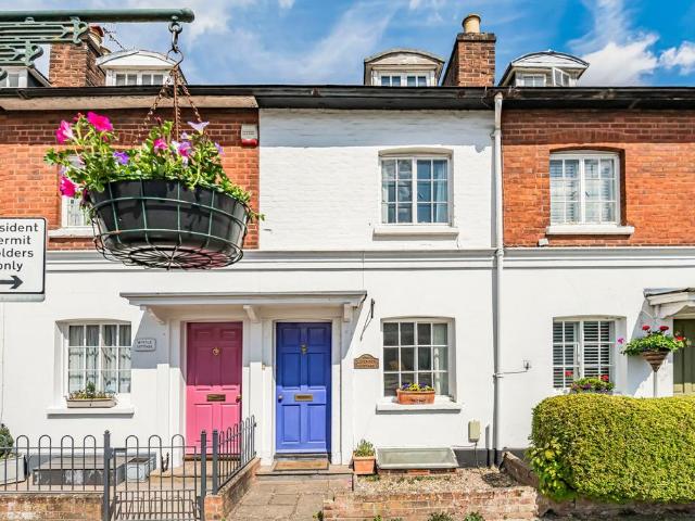 House for sale in Henley-on-Thames, Berrick Salome