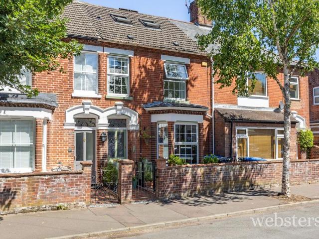 House for sale in Heigham Grove, East Bank