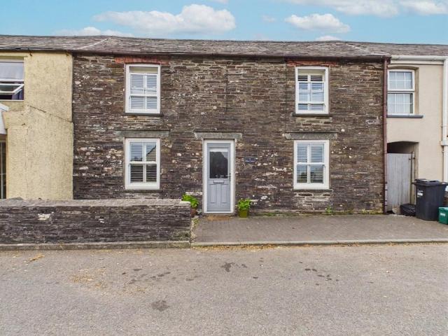 House for sale in Delabole, Cornwall