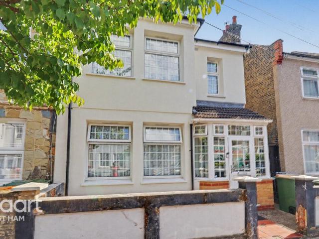 House for sale in Plashet, Greater London