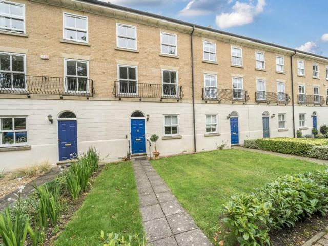 House for sale in Chichester, Littlecote