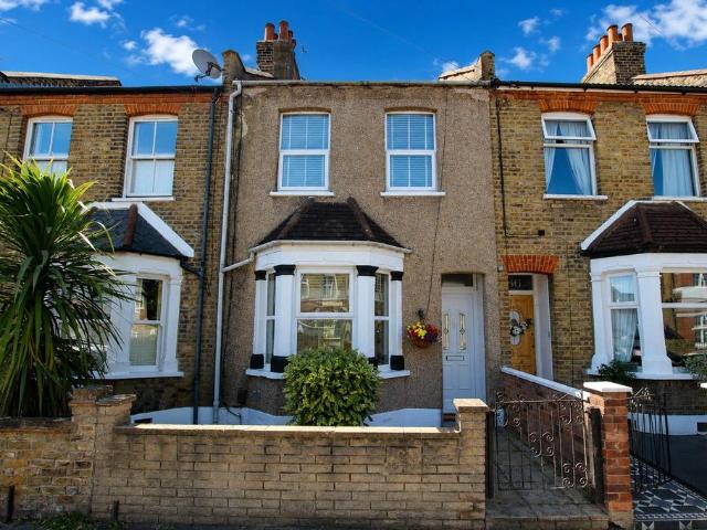 House for sale in Plumstead, Greater London