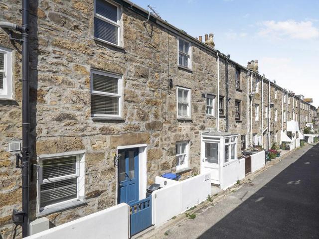 House for sale in Penbeagle, Cornwall
