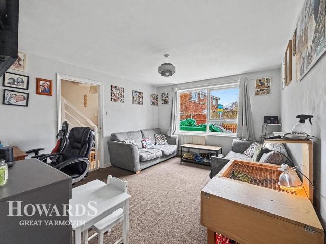 House for sale in Clippesby, Stokesby