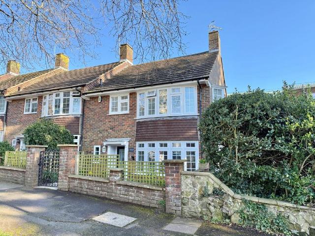House for sale in Upperton, Eastbourne
