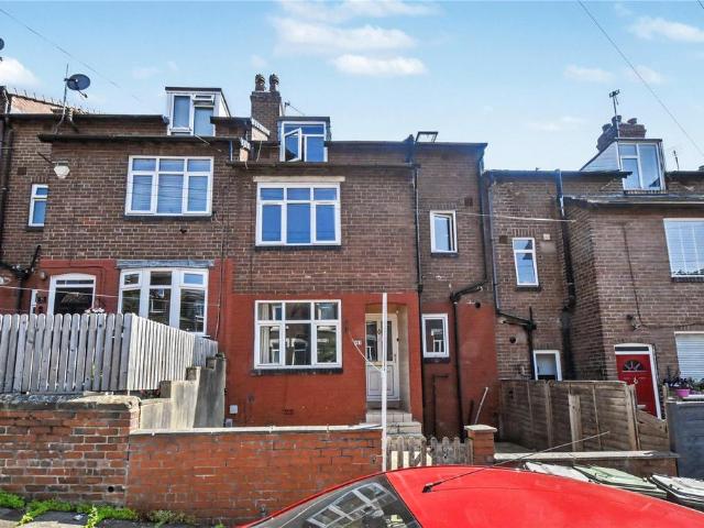 House for sale in Kirkstall, West Yorkshire
