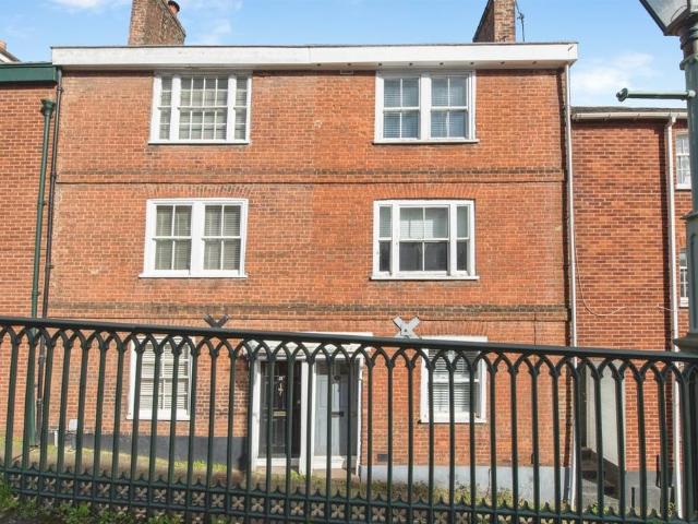 House for sale in Watergate, Devon