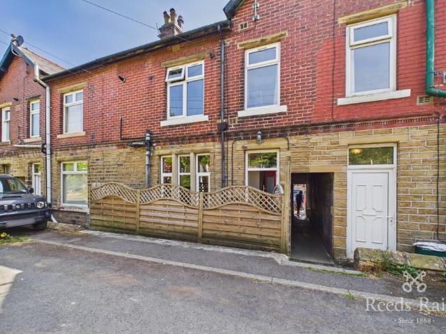 House for sale in Marsden, West Yorkshire