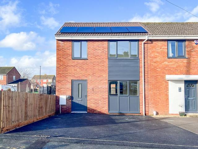 House for sale in Feckenham, City Of Bristol