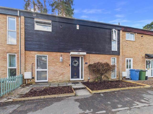 House for sale in Hanworth, Bracknell