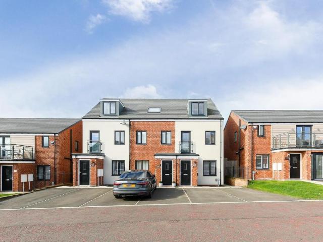 House for sale in Holystone, Benton