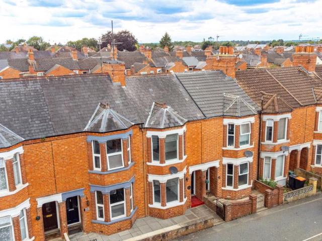 House for sale in Wolverton and Greenleys, Old Wolverton