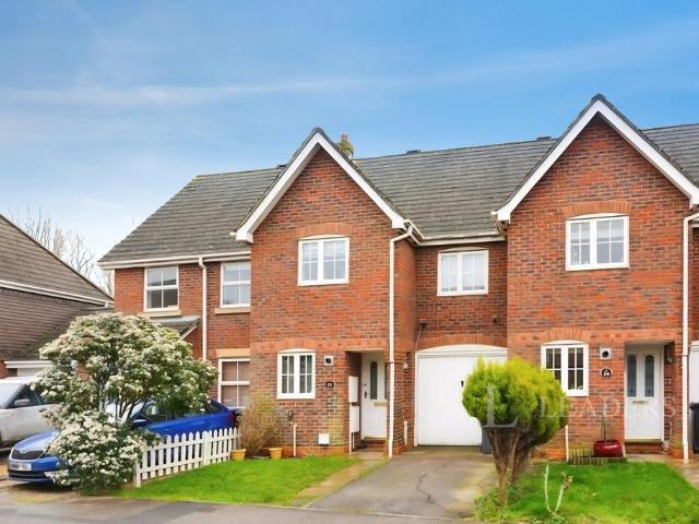 House for sale in Goddards' Green, Perryfields
