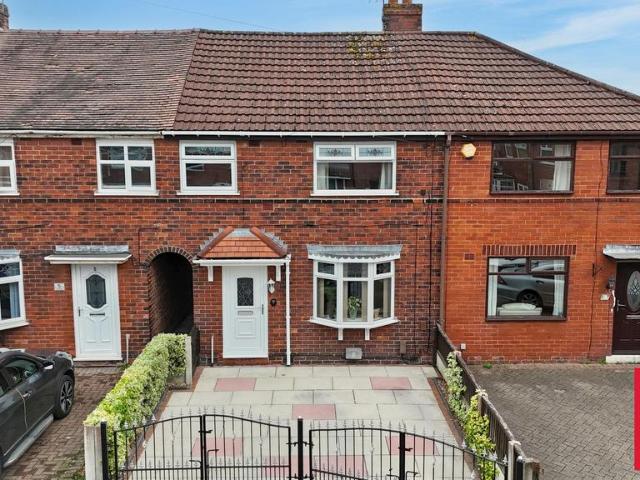 House for sale in Higher Irlam, Salford