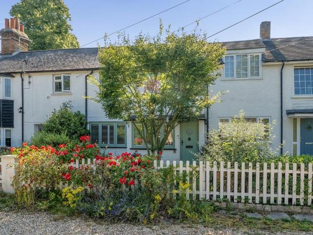 House for sale in Swallow, Buckinghamshire