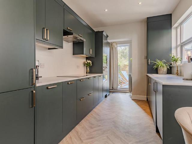 House for sale in Western Park, Leicester
