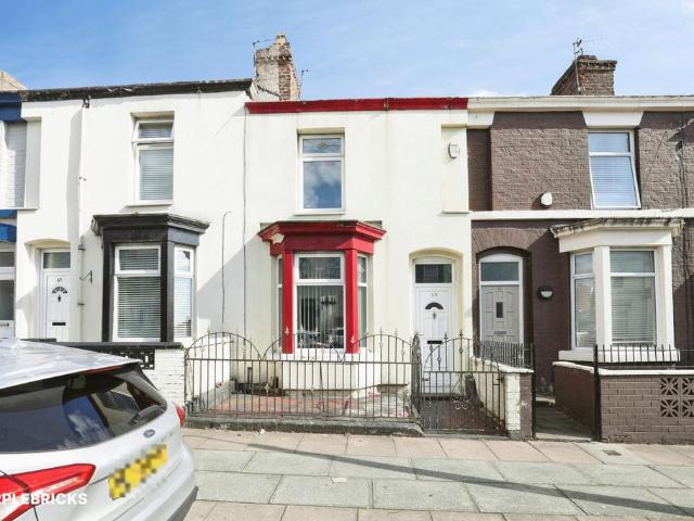 House for sale in Calderstones